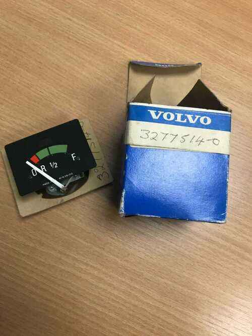 New Genuine Volvo 300 series 340 343 345 Fuel gauge O.E 3277514