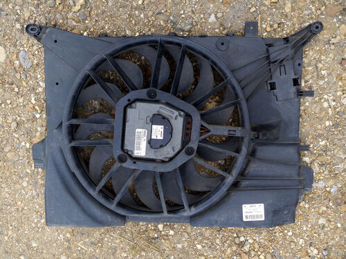 VOLVO V70 S60 XC70 D5 DIESEL 2004-2007 RADIATOR COOLING FAN 30749760 1137328343