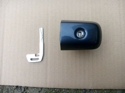 VOLVO V50 C70 S40 C30 FRONT DOOR LOCK CYLINDER BARREL 30784964 KEY AND COVER